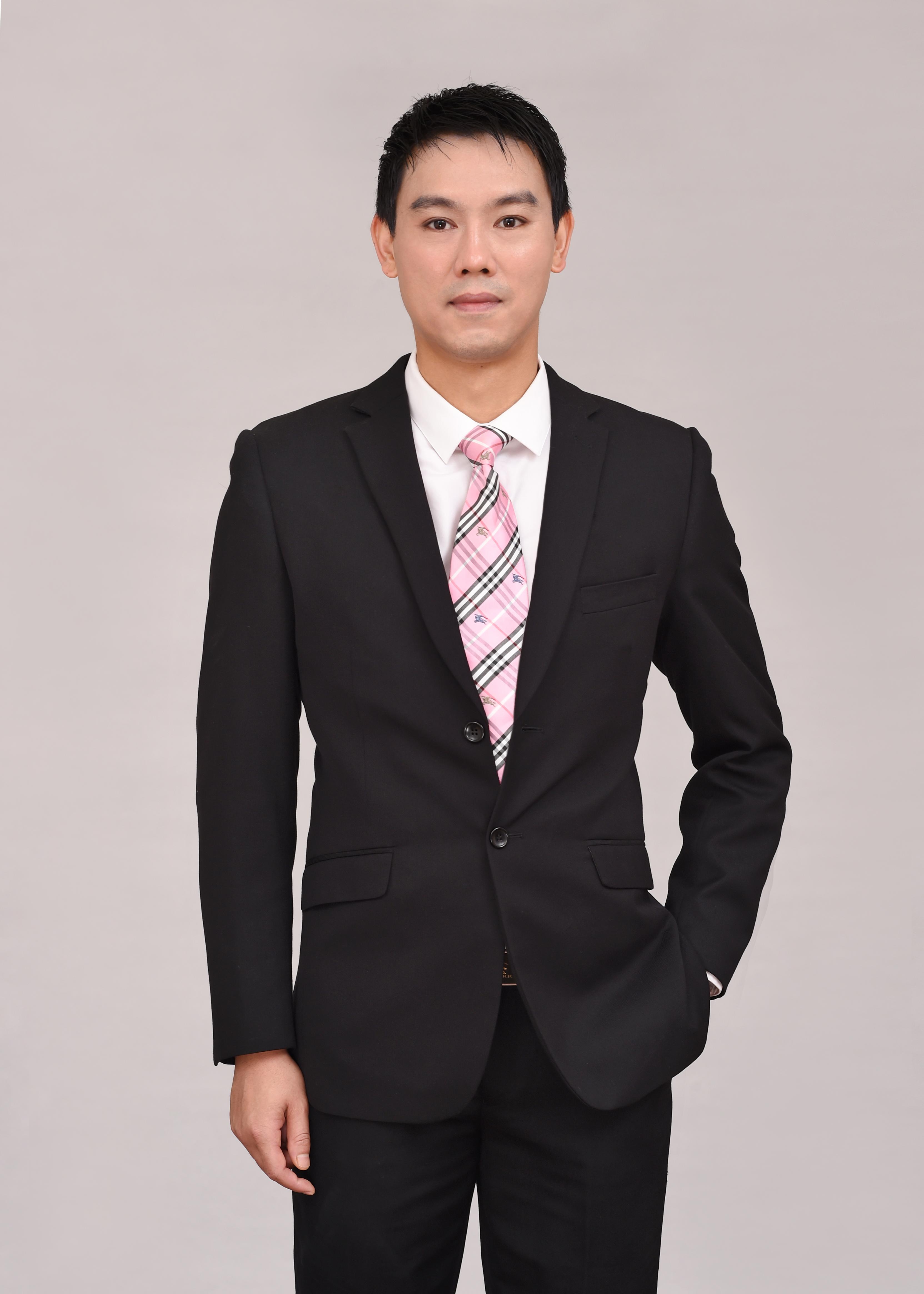 梁棠菏 UI/UX设计总监